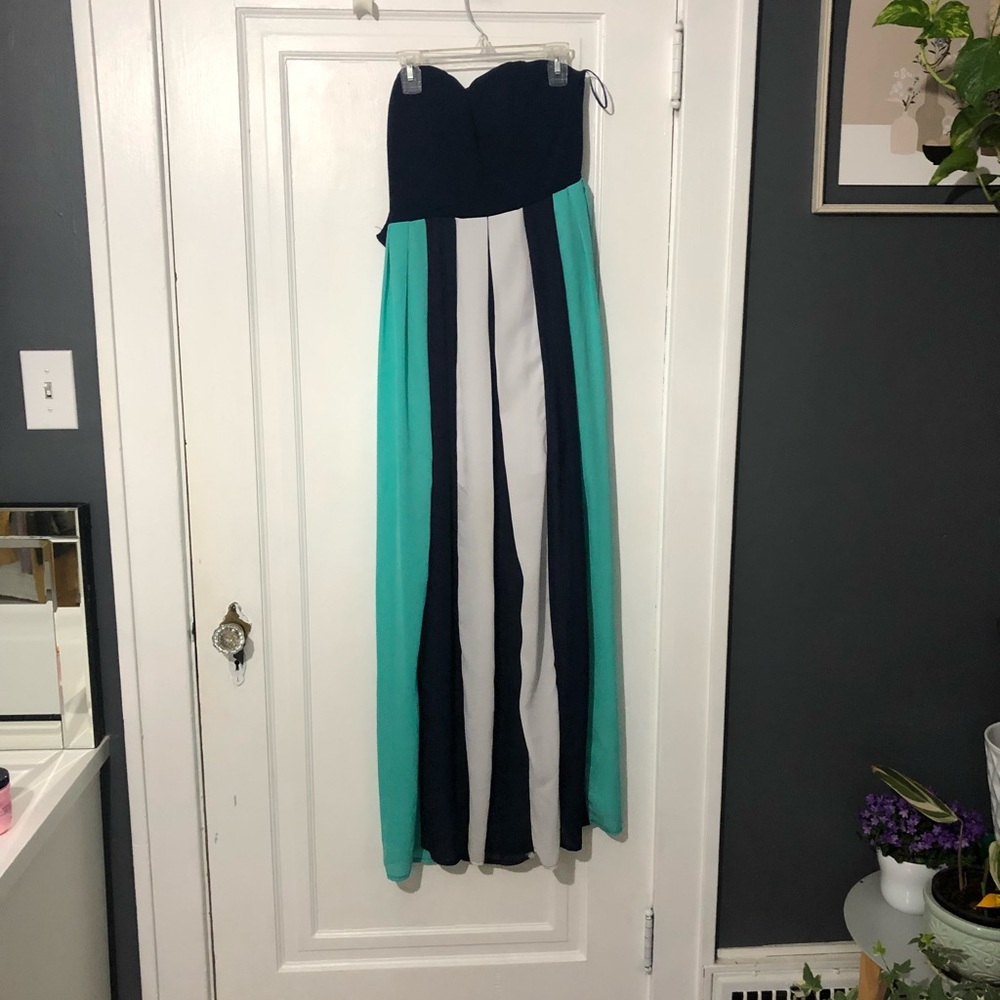 Maxi dress size s strapless